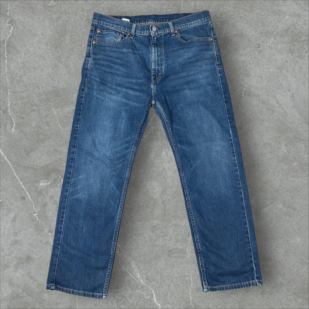 Levi's 505 Straight Leg Size 38x30 Medium Wash Y2K Blue Denim Jeans - Picture 2 of 5